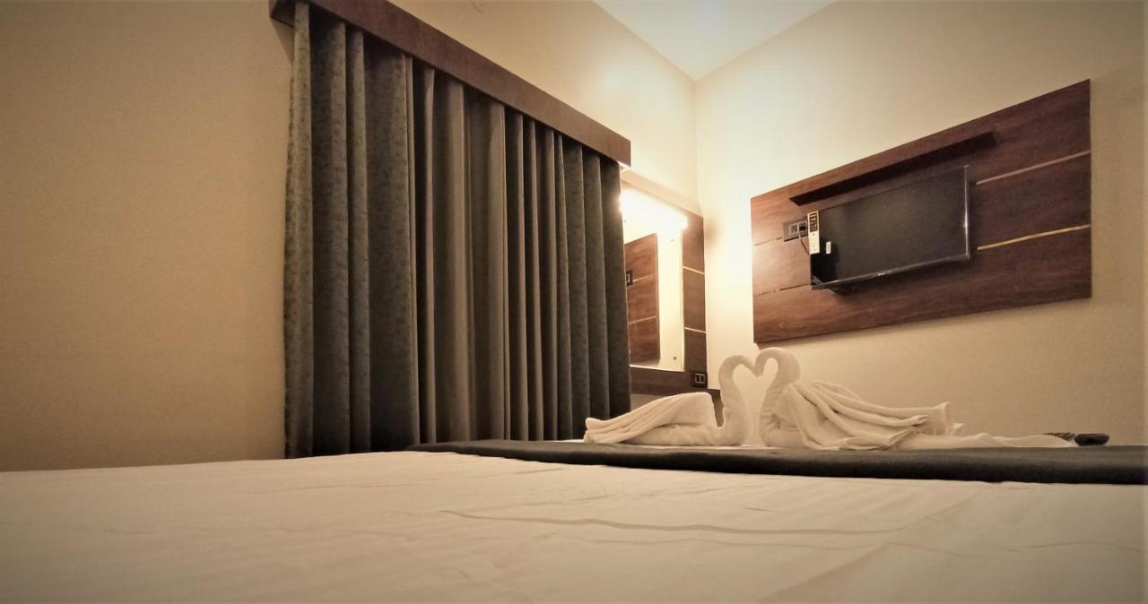 Hotel Elite Rāmeswaram Buitenkant foto