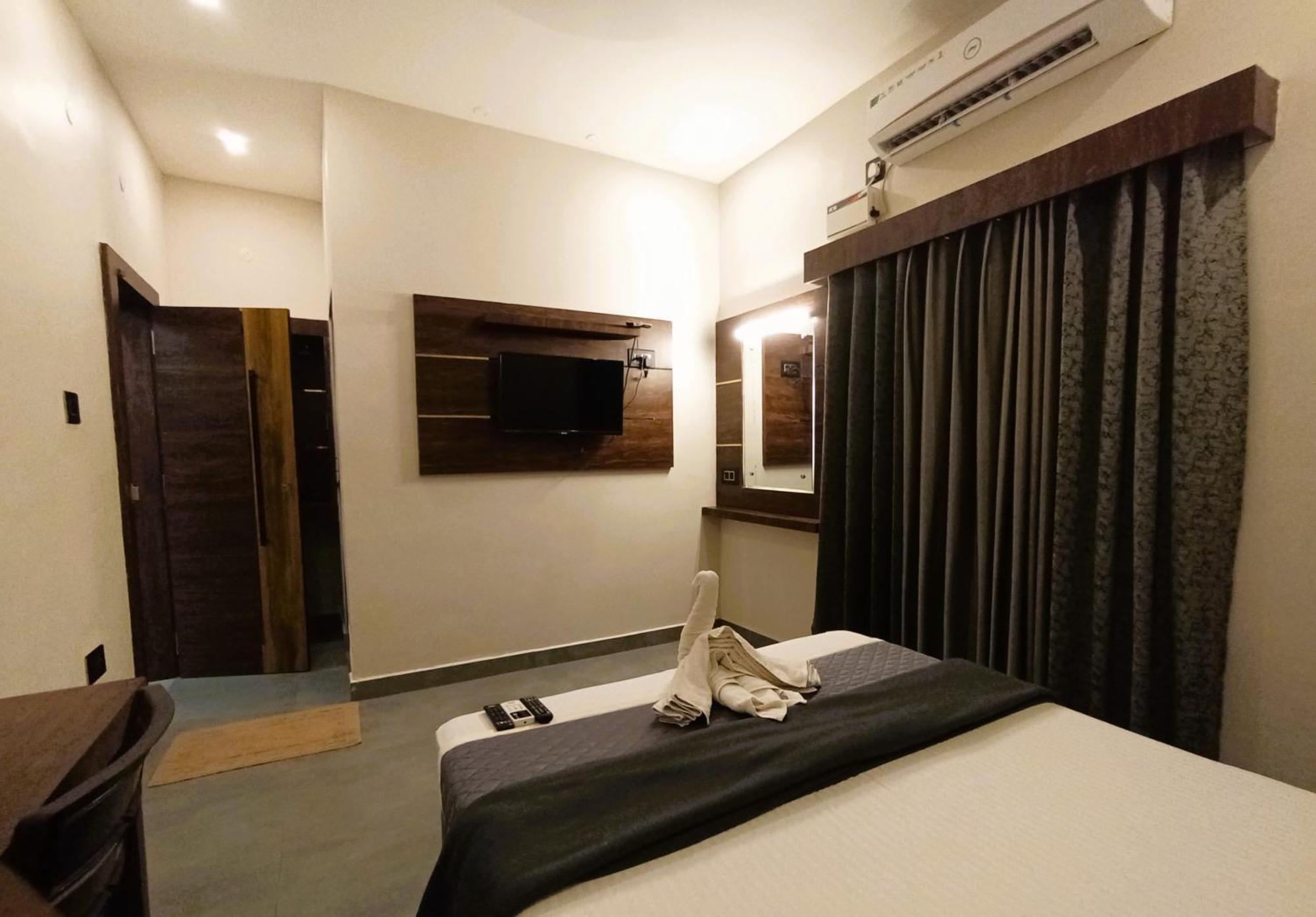 Hotel Elite Rāmeswaram Buitenkant foto